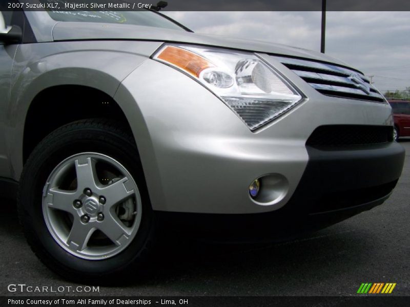 Majestic Silver Metallic / Grey 2007 Suzuki XL7