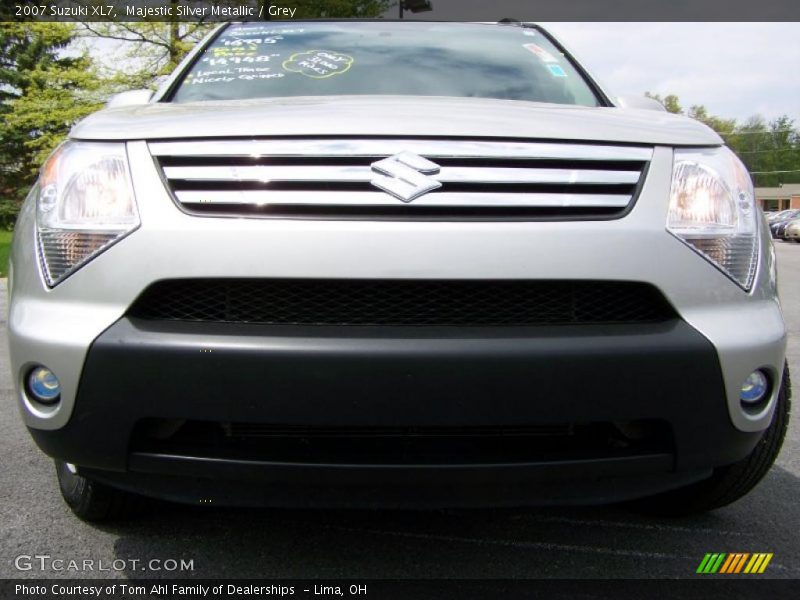Majestic Silver Metallic / Grey 2007 Suzuki XL7