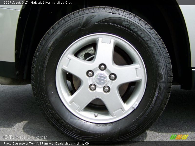 Majestic Silver Metallic / Grey 2007 Suzuki XL7