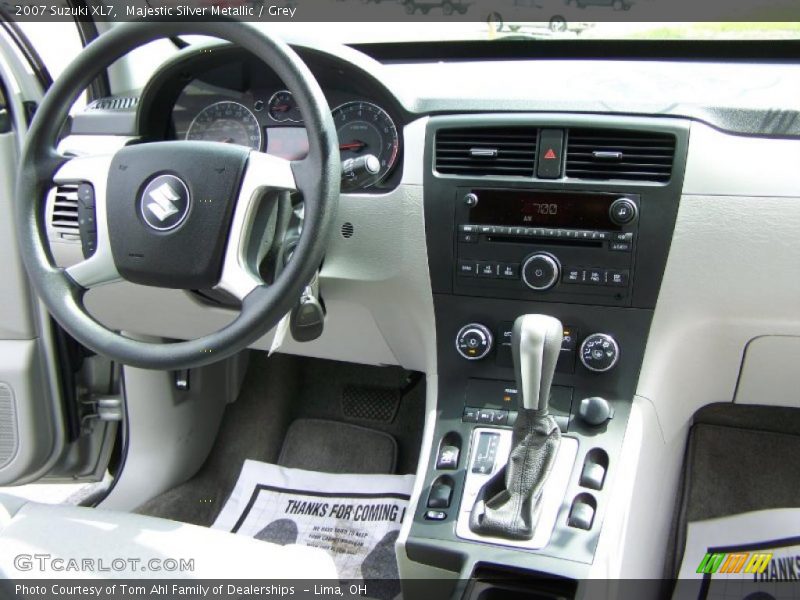 Majestic Silver Metallic / Grey 2007 Suzuki XL7
