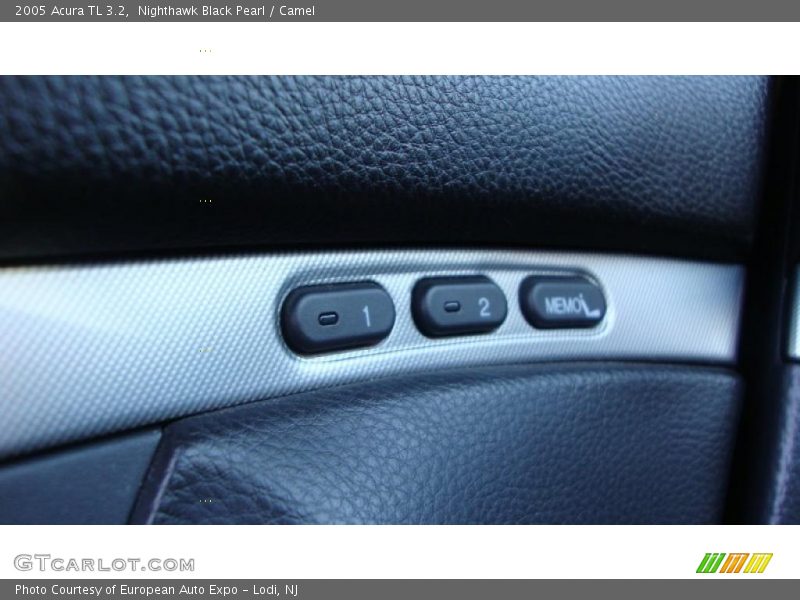 Nighthawk Black Pearl / Camel 2005 Acura TL 3.2