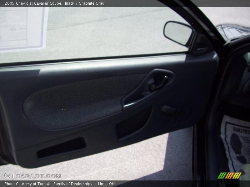 Black / Graphite Gray 2005 Chevrolet Cavalier Coupe