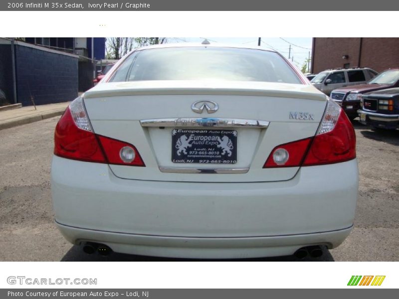 Ivory Pearl / Graphite 2006 Infiniti M 35x Sedan