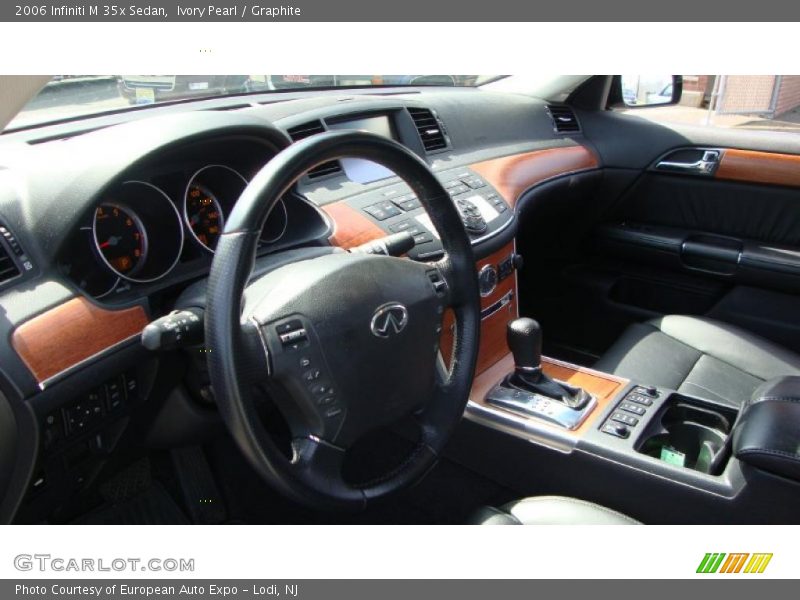 Ivory Pearl / Graphite 2006 Infiniti M 35x Sedan