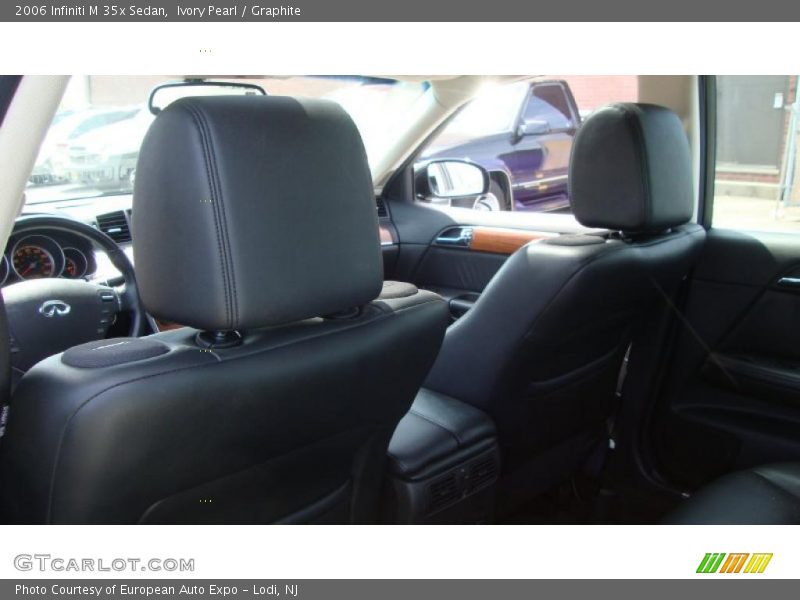 Ivory Pearl / Graphite 2006 Infiniti M 35x Sedan