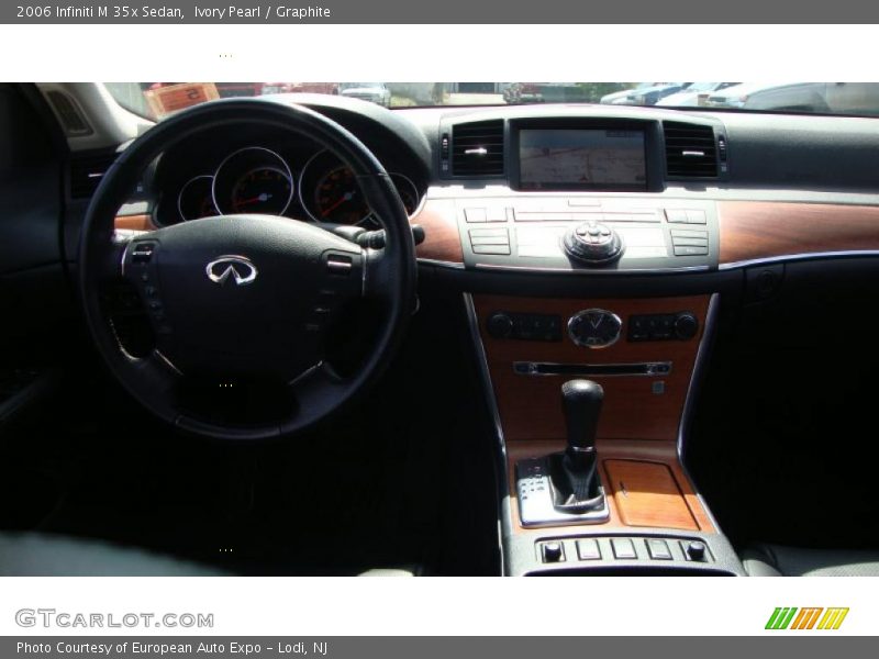 Ivory Pearl / Graphite 2006 Infiniti M 35x Sedan