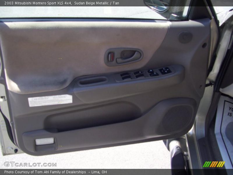 Sudan Beige Metallic / Tan 2003 Mitsubishi Montero Sport XLS 4x4