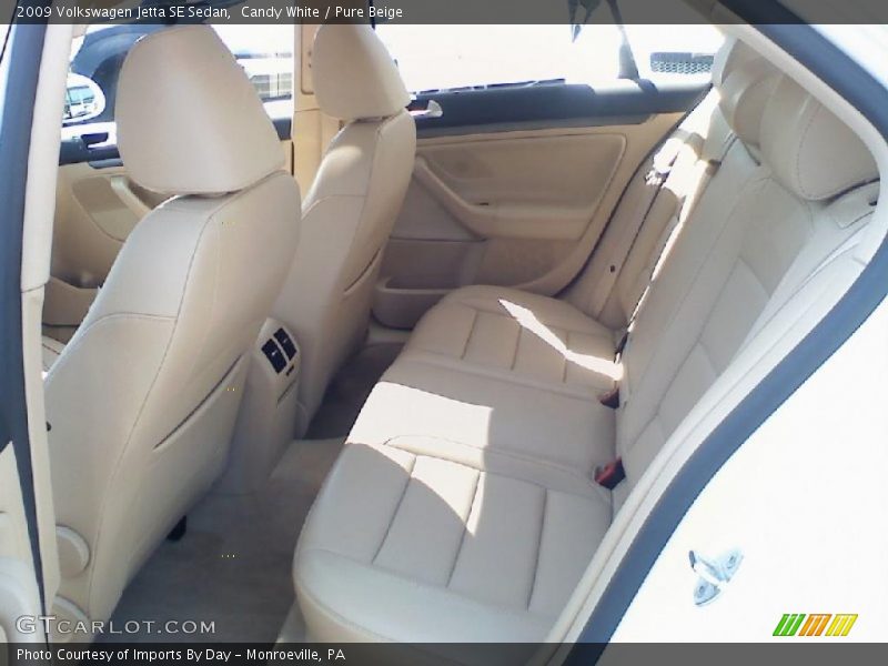 Candy White / Pure Beige 2009 Volkswagen Jetta SE Sedan