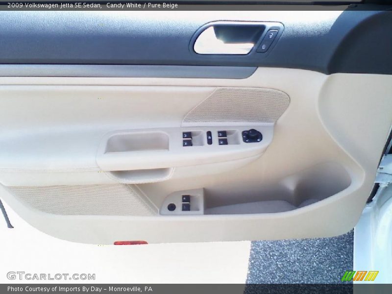 Candy White / Pure Beige 2009 Volkswagen Jetta SE Sedan