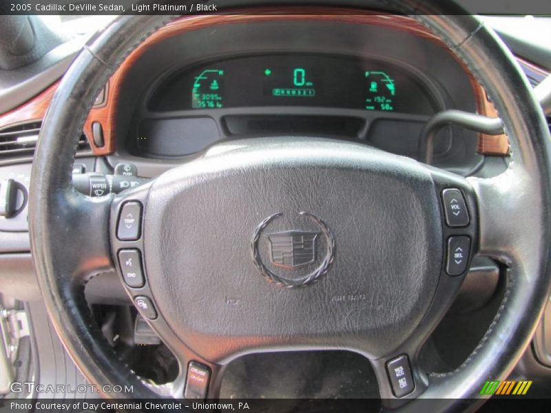 Light Platinum / Black 2005 Cadillac DeVille Sedan