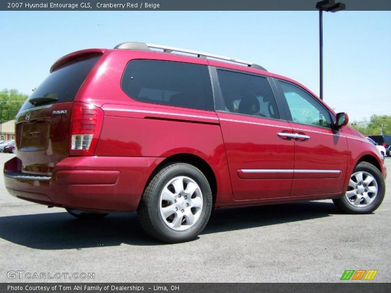Cranberry Red / Beige 2007 Hyundai Entourage GLS