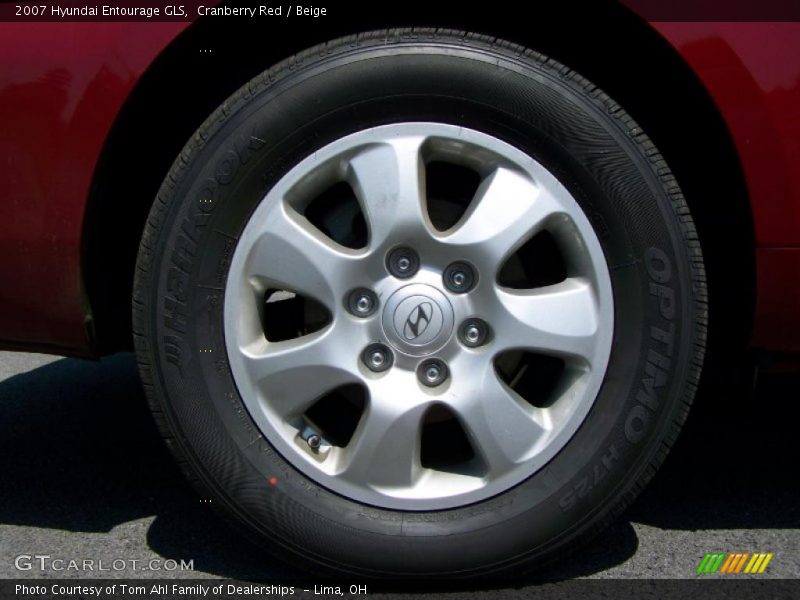 Cranberry Red / Beige 2007 Hyundai Entourage GLS