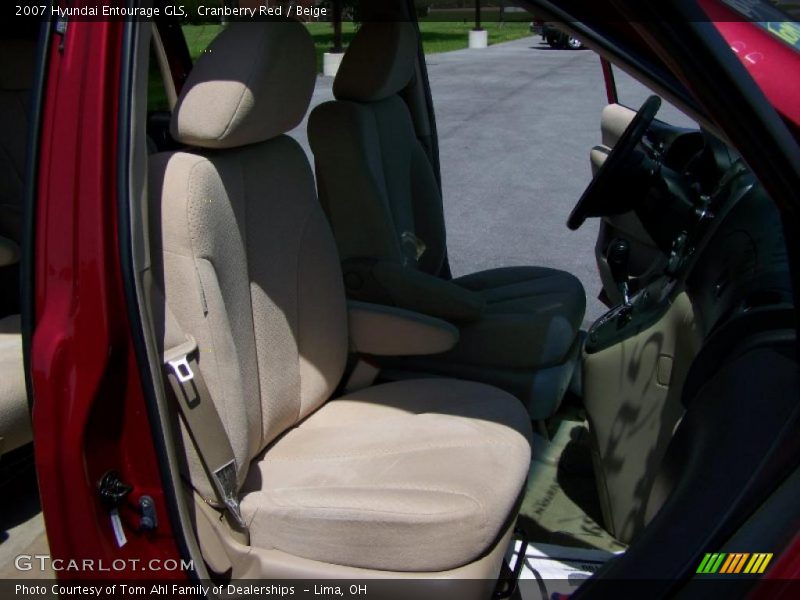 Cranberry Red / Beige 2007 Hyundai Entourage GLS