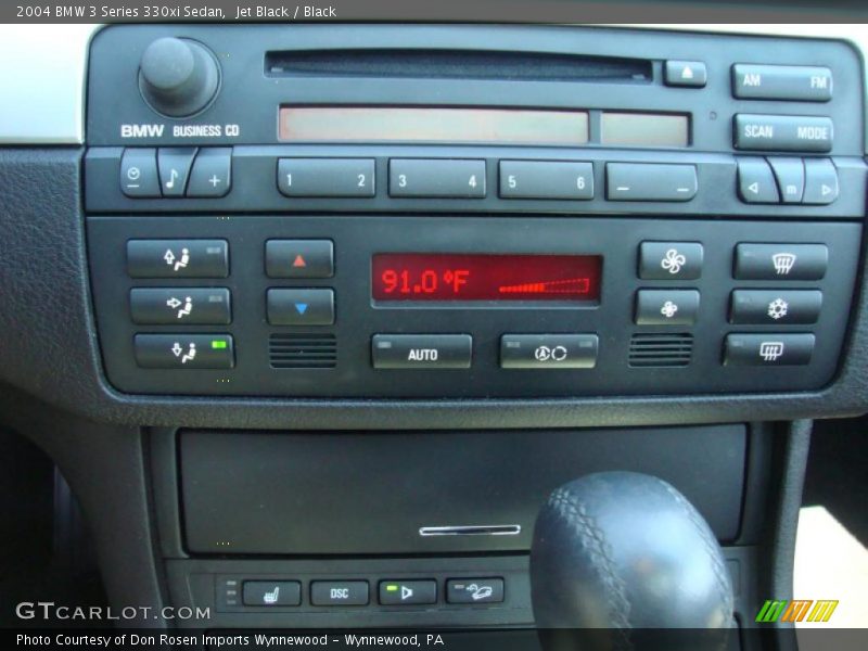 Jet Black / Black 2004 BMW 3 Series 330xi Sedan