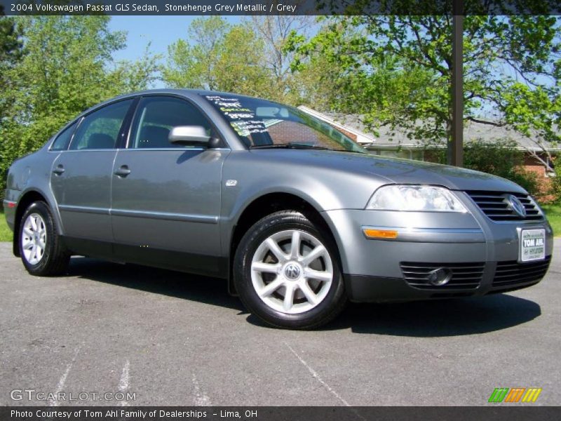 Stonehenge Grey Metallic / Grey 2004 Volkswagen Passat GLS Sedan