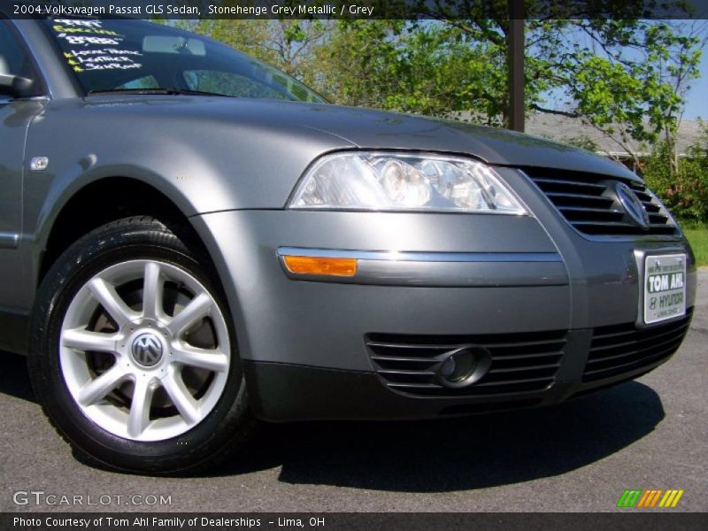 Stonehenge Grey Metallic / Grey 2004 Volkswagen Passat GLS Sedan