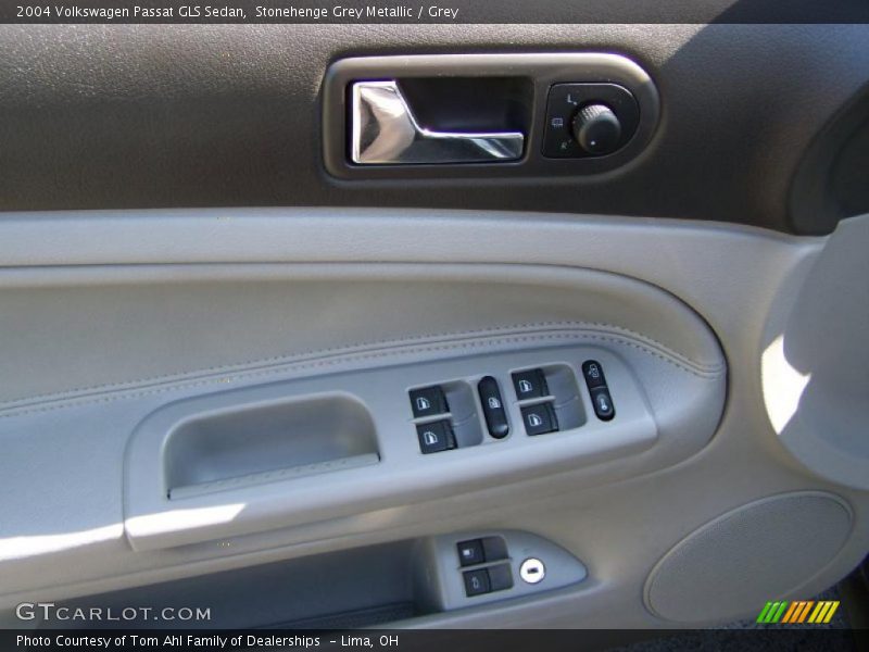 Stonehenge Grey Metallic / Grey 2004 Volkswagen Passat GLS Sedan