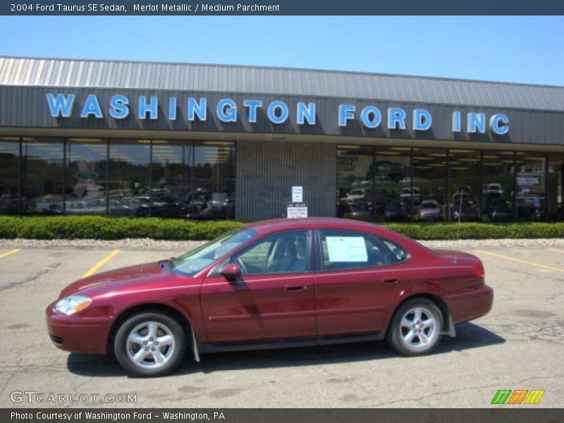 Merlot Metallic / Medium Parchment 2004 Ford Taurus SE Sedan