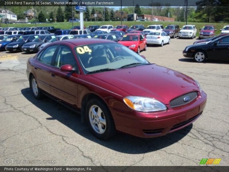 Merlot Metallic / Medium Parchment 2004 Ford Taurus SE Sedan