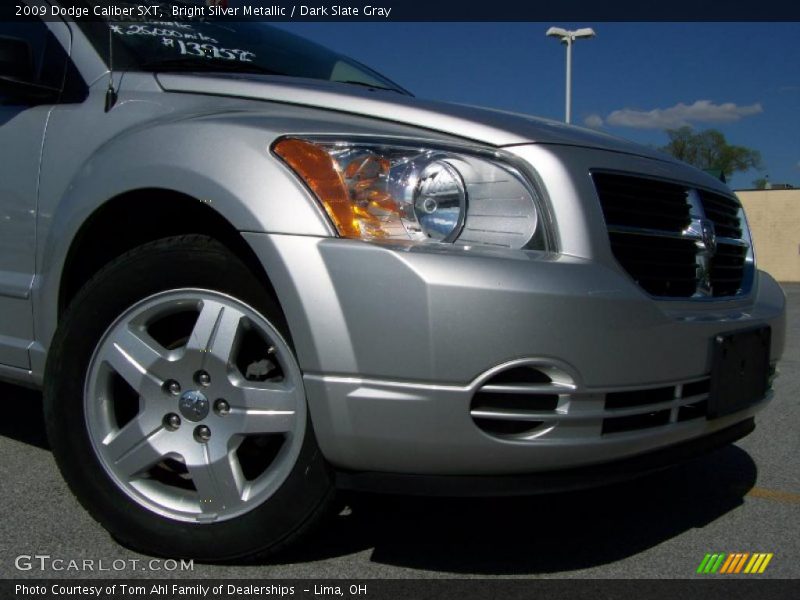 Bright Silver Metallic / Dark Slate Gray 2009 Dodge Caliber SXT