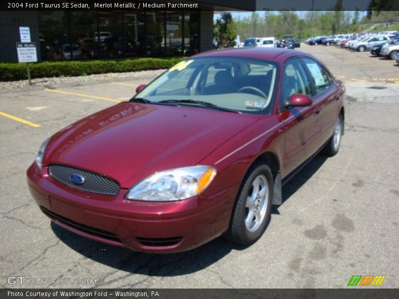 Merlot Metallic / Medium Parchment 2004 Ford Taurus SE Sedan
