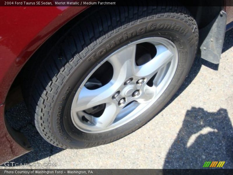 Merlot Metallic / Medium Parchment 2004 Ford Taurus SE Sedan