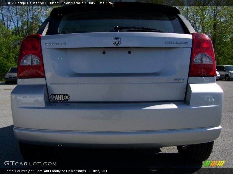 Bright Silver Metallic / Dark Slate Gray 2009 Dodge Caliber SXT