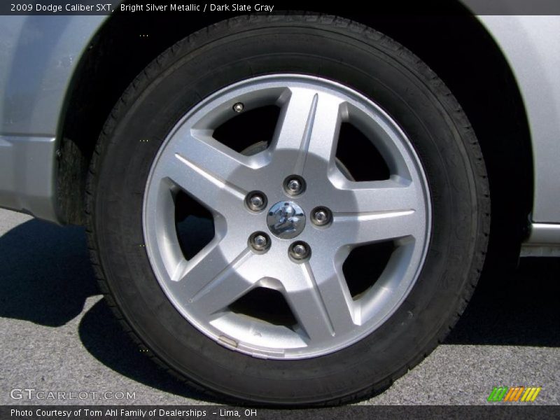 Bright Silver Metallic / Dark Slate Gray 2009 Dodge Caliber SXT