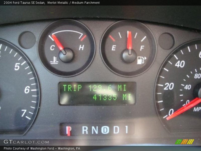 Merlot Metallic / Medium Parchment 2004 Ford Taurus SE Sedan