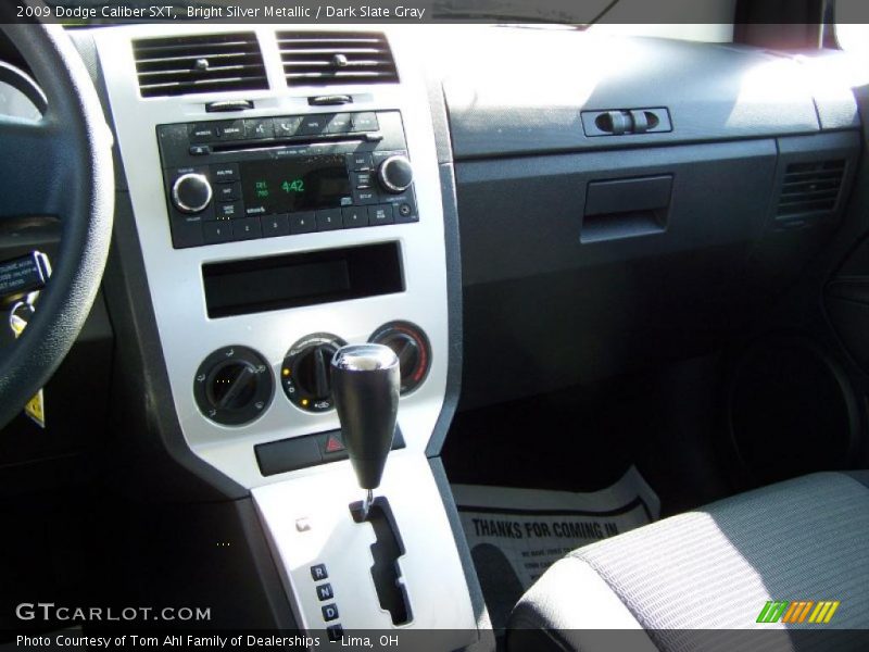 Bright Silver Metallic / Dark Slate Gray 2009 Dodge Caliber SXT