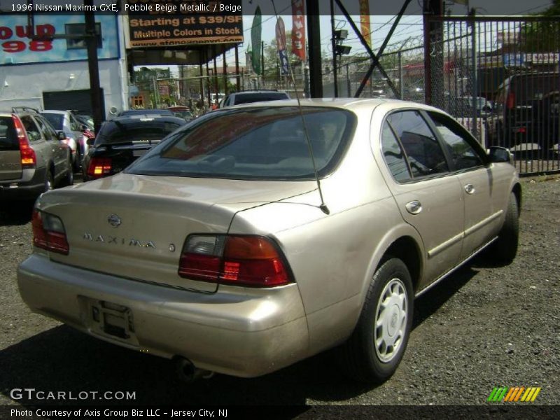 Pebble Beige Metallic / Beige 1996 Nissan Maxima GXE