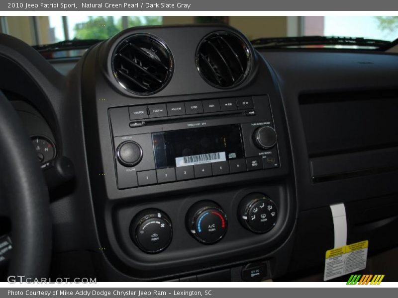 Natural Green Pearl / Dark Slate Gray 2010 Jeep Patriot Sport