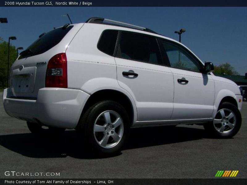 Nordic White / Beige 2008 Hyundai Tucson GLS