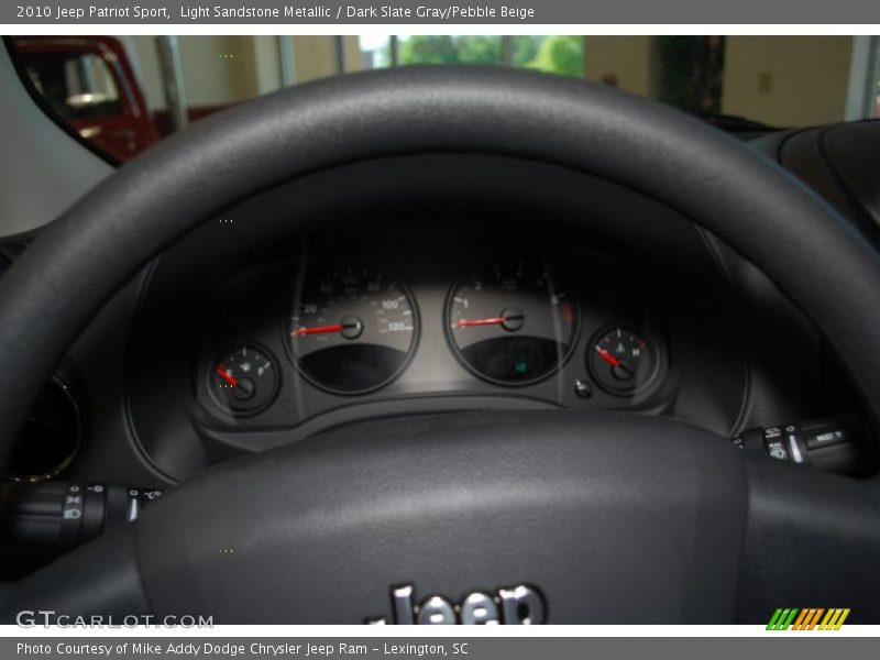 Light Sandstone Metallic / Dark Slate Gray/Pebble Beige 2010 Jeep Patriot Sport