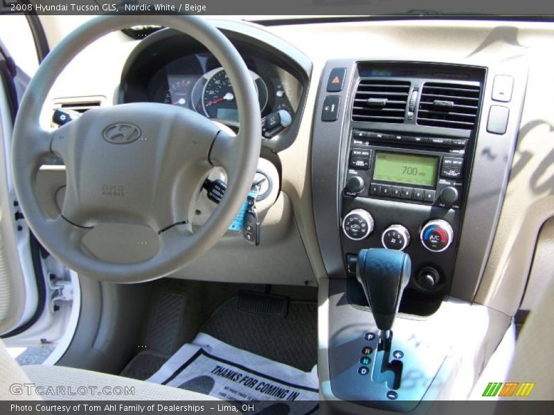 Nordic White / Beige 2008 Hyundai Tucson GLS