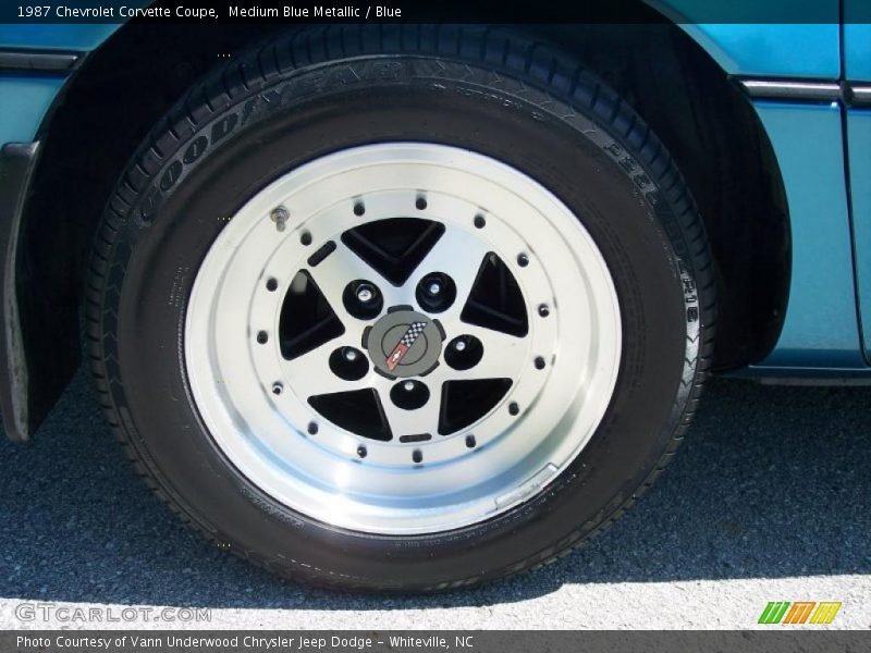 Medium Blue Metallic / Blue 1987 Chevrolet Corvette Coupe