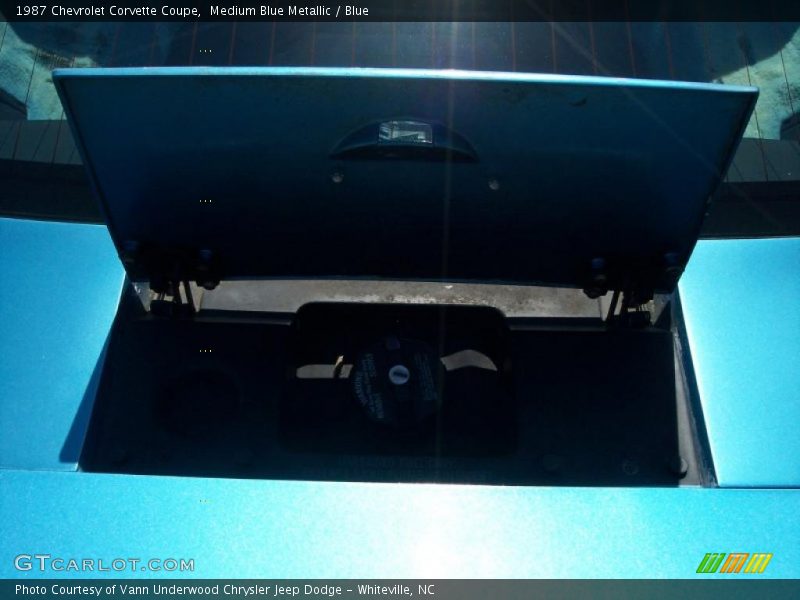 Medium Blue Metallic / Blue 1987 Chevrolet Corvette Coupe