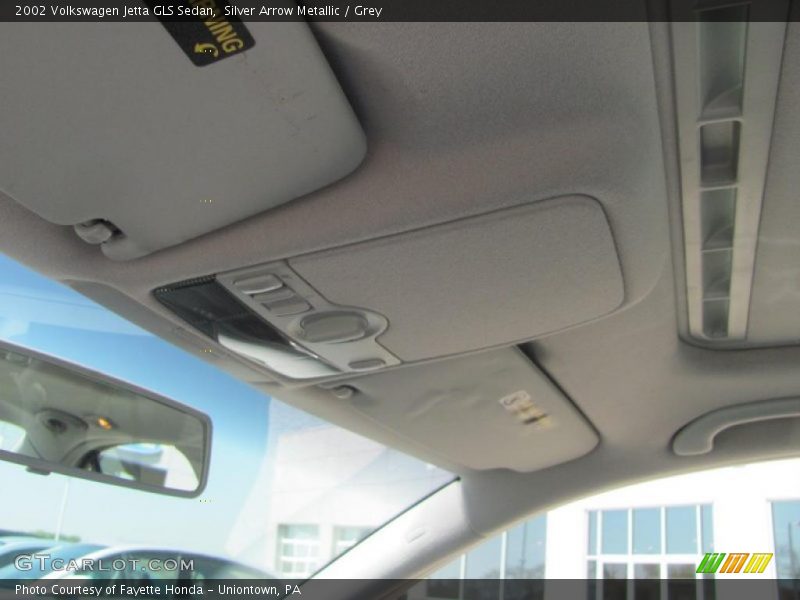 Silver Arrow Metallic / Grey 2002 Volkswagen Jetta GLS Sedan