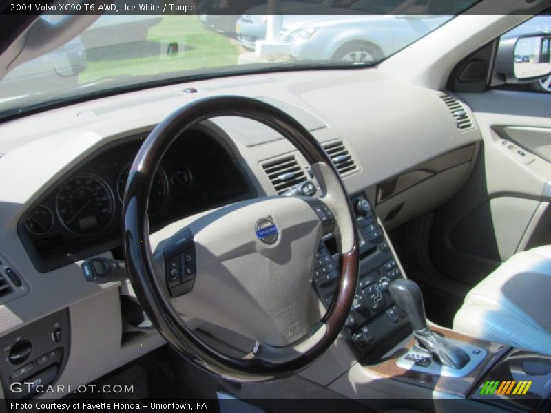Ice White / Taupe 2004 Volvo XC90 T6 AWD