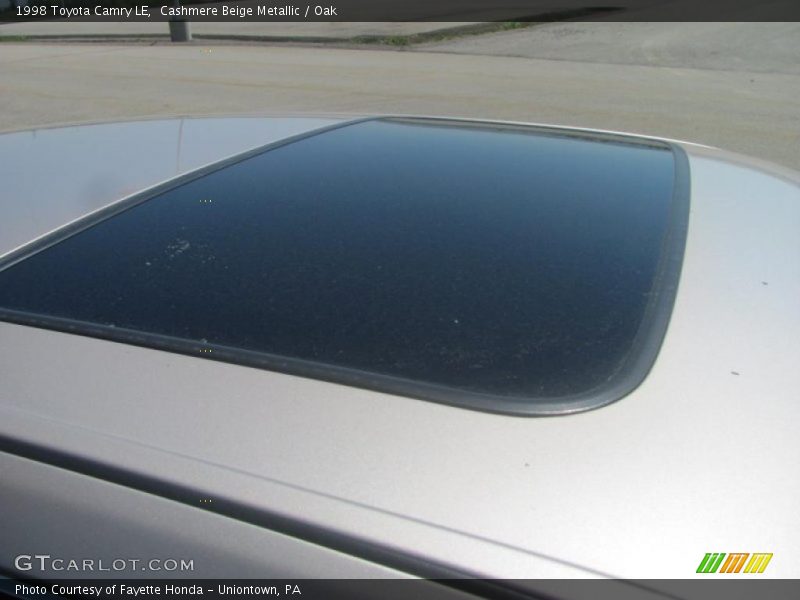 Cashmere Beige Metallic / Oak 1998 Toyota Camry LE