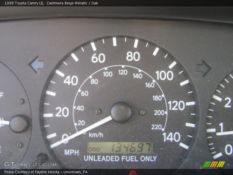 Cashmere Beige Metallic / Oak 1998 Toyota Camry LE