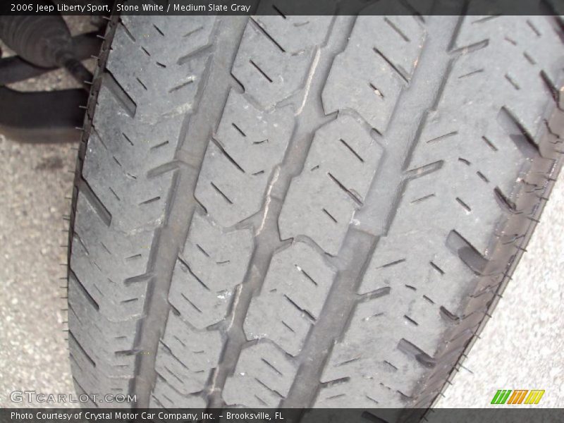 Stone White / Medium Slate Gray 2006 Jeep Liberty Sport