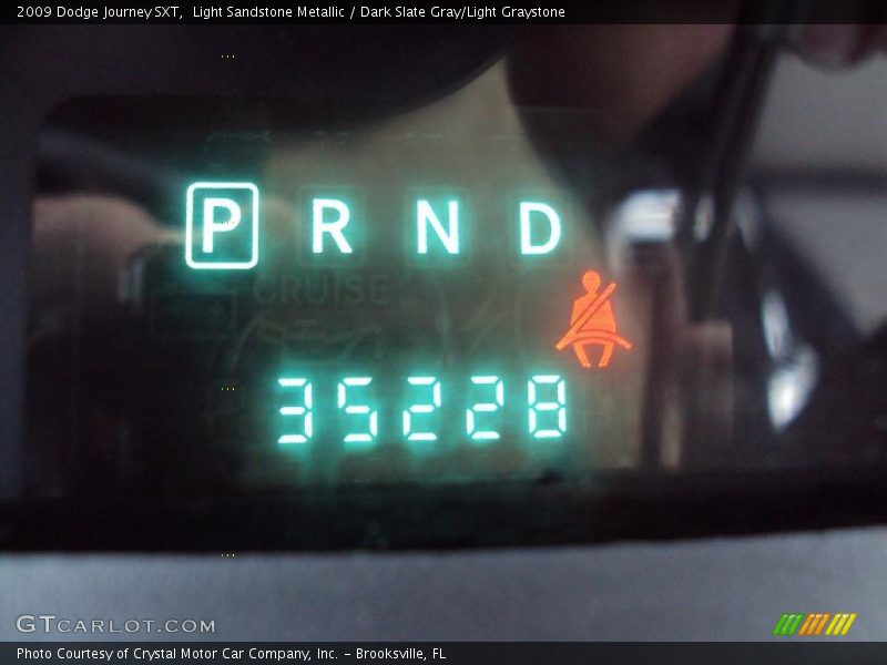 Light Sandstone Metallic / Dark Slate Gray/Light Graystone 2009 Dodge Journey SXT