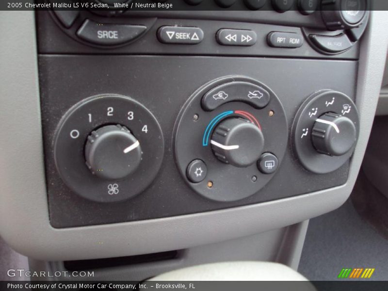 White / Neutral Beige 2005 Chevrolet Malibu LS V6 Sedan