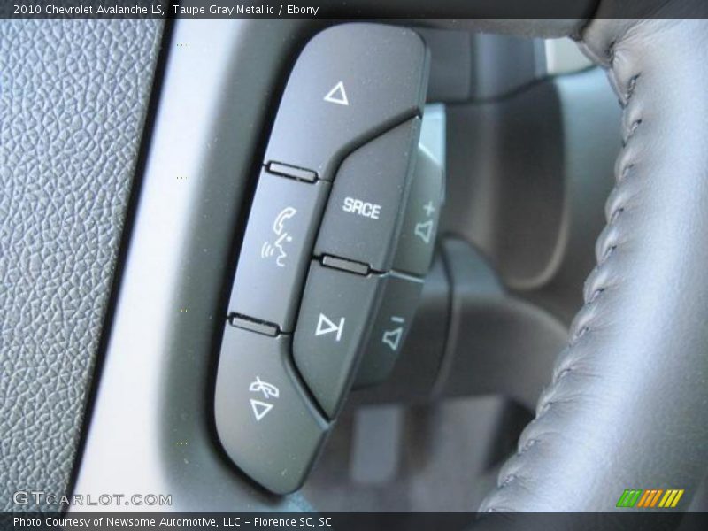 Taupe Gray Metallic / Ebony 2010 Chevrolet Avalanche LS
