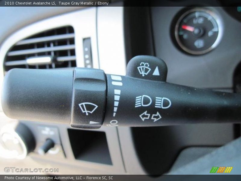 Taupe Gray Metallic / Ebony 2010 Chevrolet Avalanche LS