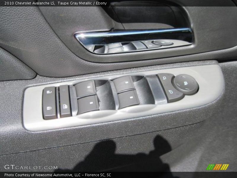 Taupe Gray Metallic / Ebony 2010 Chevrolet Avalanche LS