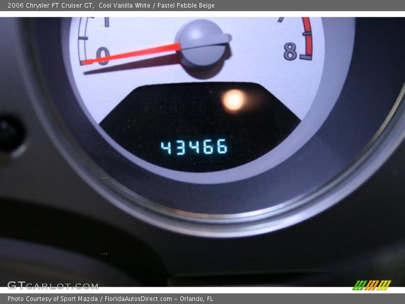 Cool Vanilla White / Pastel Pebble Beige 2006 Chrysler PT Cruiser GT