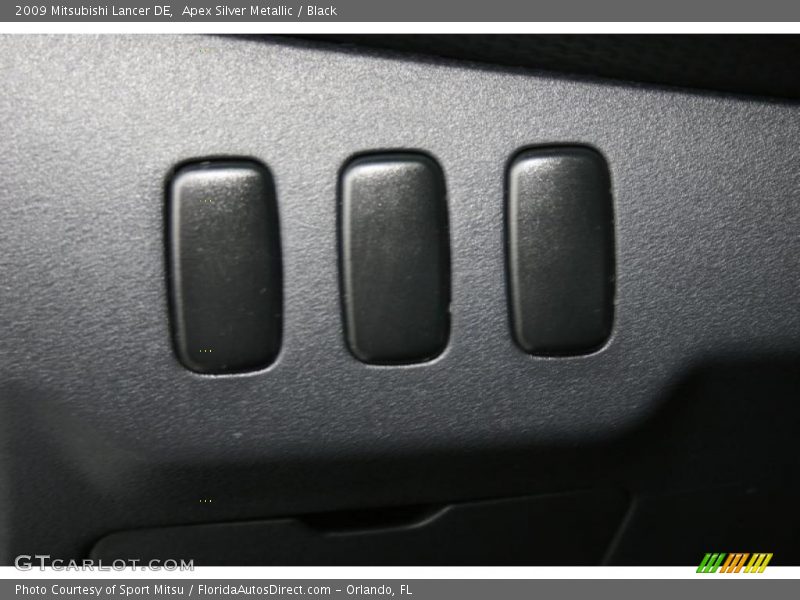 Apex Silver Metallic / Black 2009 Mitsubishi Lancer DE