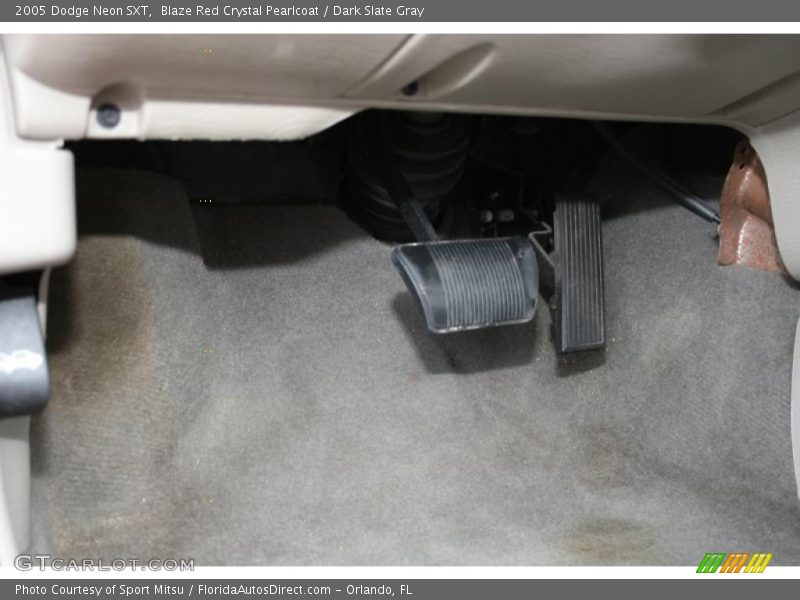 Blaze Red Crystal Pearlcoat / Dark Slate Gray 2005 Dodge Neon SXT